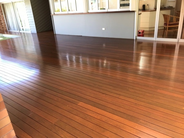 Timber deck coated with Sikkens in Ashgrove, Brisbane